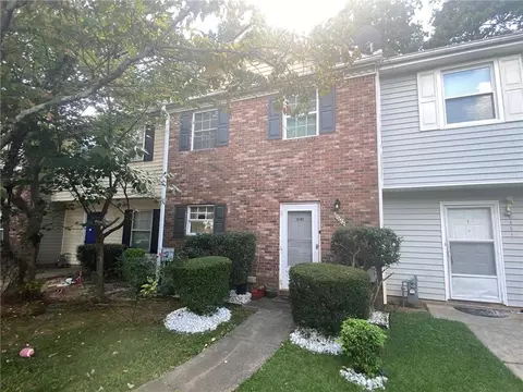 6102 Cobblestone Ct, Douglasville, GA 30134