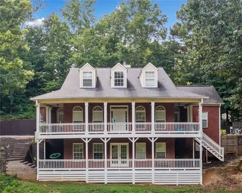 75 Black Forest Dr, Dallas, GA 30132