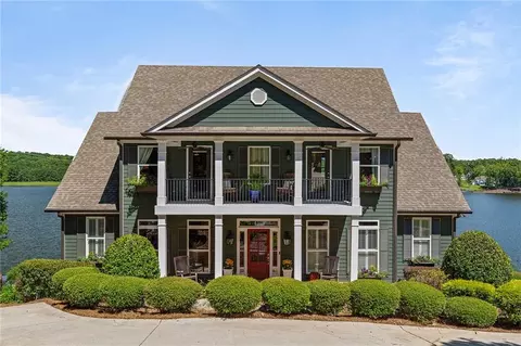35 Cape Ct, Newnan, GA 30263