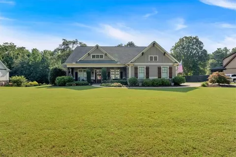 66 Danielle Dr, Dallas, GA 30157
