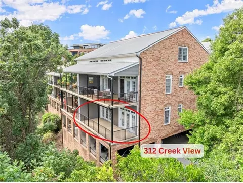 312 Creek View Ln, Roswell, GA 30075