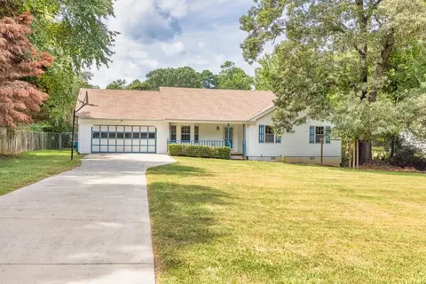 386 Blackberry Cir, Auburn, GA 30011