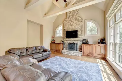 Living - 2794 Pebble Hill Trce, Duluth, GA 30097 photo 6 of 10