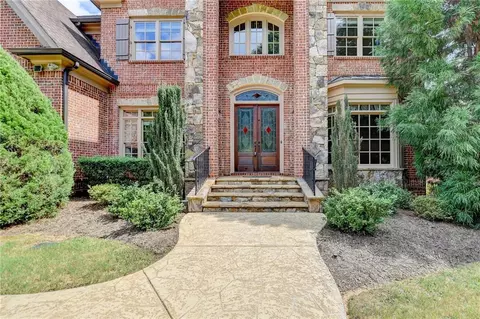 Exterior - 2794 Pebble Hill Trce, Duluth, GA 30097 photo 4 of 14