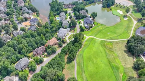 View/Area - 2794 Pebble Hill Trce, Duluth, GA 30097 photo 5 of 11