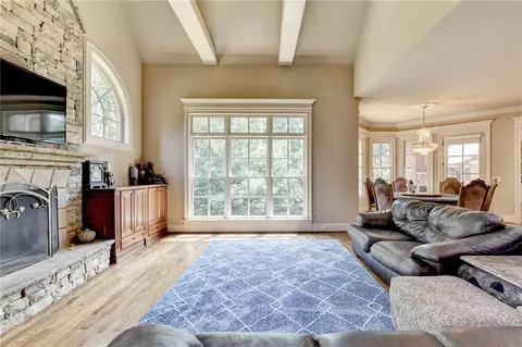 Living - 2794 Pebble Hill Trce, Duluth, GA 30097 photo 7 of 10