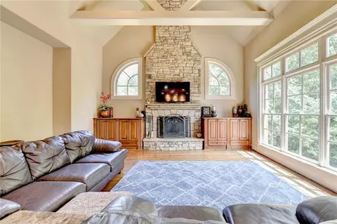 Living - 2794 Pebble Hill Trce, Duluth, GA 30097 photo 5 of 10