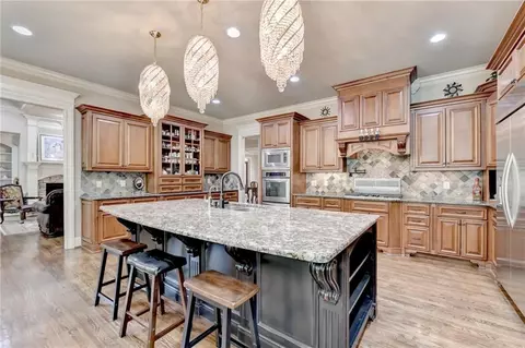 Kitchen - 2794 Pebble Hill Trce, Duluth, GA 30097 photo 3 of 8
