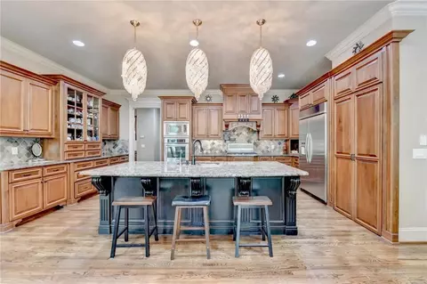 Kitchen - 2794 Pebble Hill Trce, Duluth, GA 30097 photo 2 of 8