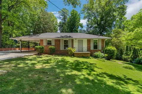 3241 W Castle Ct, Decatur, GA 30033