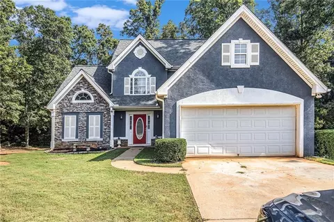 65 Wellington Trl, Covington, GA 30016