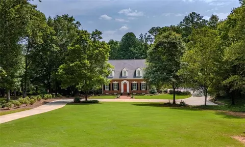 4 Overhill Rd, Rome, GA 30161
