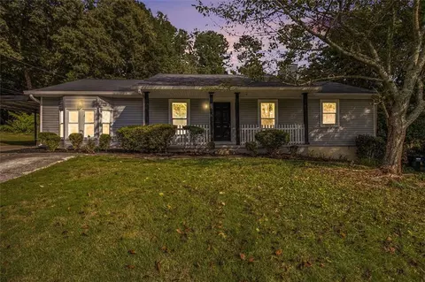 2594 Holly Berry Trl, Snellville, GA 30039