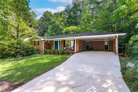 1431 Sanden Ferry Dr, Decatur, GA 30033