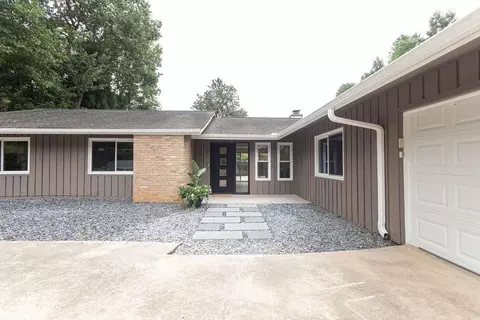 2203 Brendon Dr, Atlanta, GA 30338