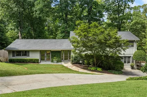 4640 Club Cir NE, Atlanta, GA 30319