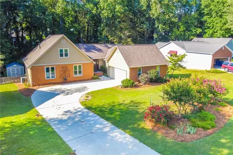 2815 Carriage Rowe, Duluth, GA 30096