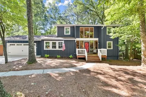 2135 Six Branches Dr, Roswell, GA 30076