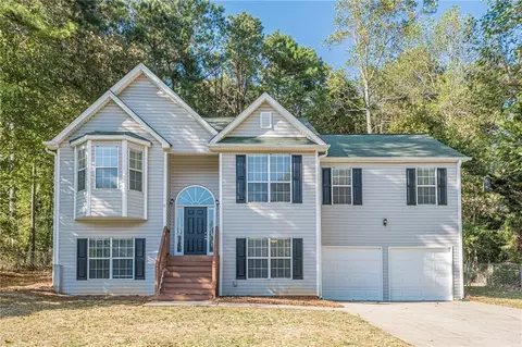 554 Victorian Cir, Dallas, GA 30157