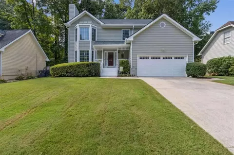 975 Meadowsong Cir, Lawrenceville, GA 30043