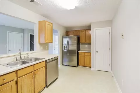 35 Highgrove Dr, Covington, GA 30016 photo 6