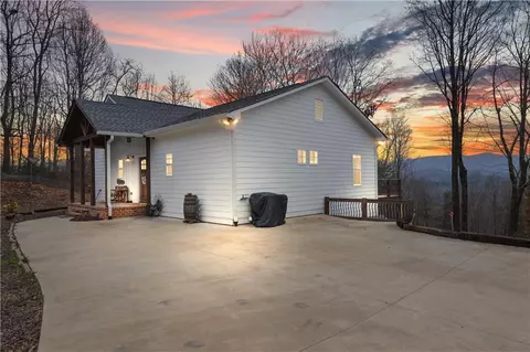 388 Sugar Ridge Dr, Ellijay, GA 30536