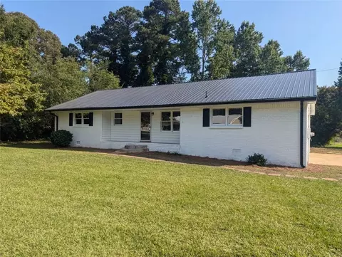 35 Melba Dr, Carrollton, GA 30116