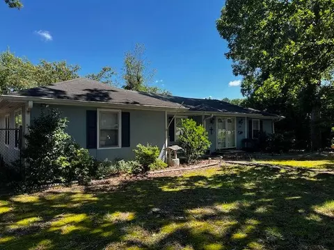 2118 Mcdaniels Bridge Rd SW, Lilburn, GA 30047