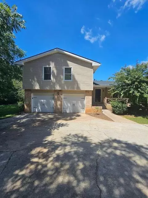 4201 Emerald North Dr, Decatur, GA 30035