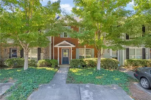5625 Union Pointe Dr, Union City, GA 30291