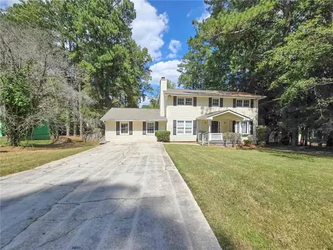 5806 Windermere Ct, Lithonia, GA 30038