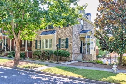 1153 Station Center Blvd #31, Suwanee, GA 30024