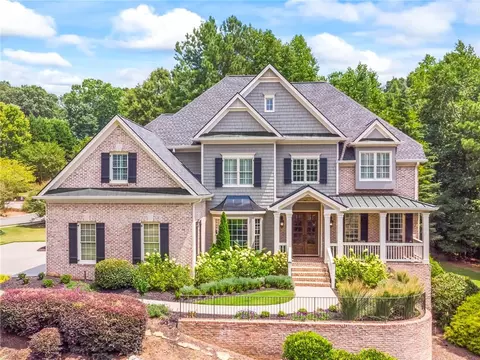 200 Highlake Ct, Roswell, GA 30075
