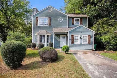 2011 Hilda Burns Pl, Lithonia, GA 30058