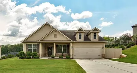 68 Water Oak Dr, Acworth, GA 30101