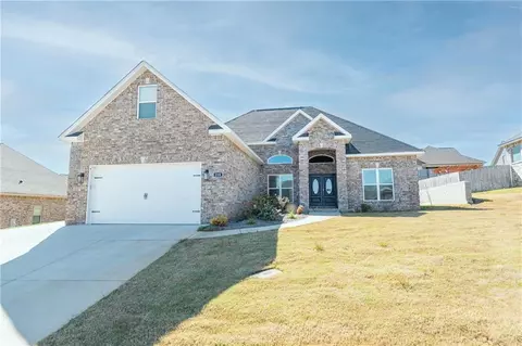 118 Fortune Way, Bonaire, GA 31005