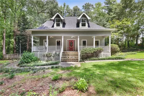 3313 Skyview Dr, Lithia Springs, GA 30122