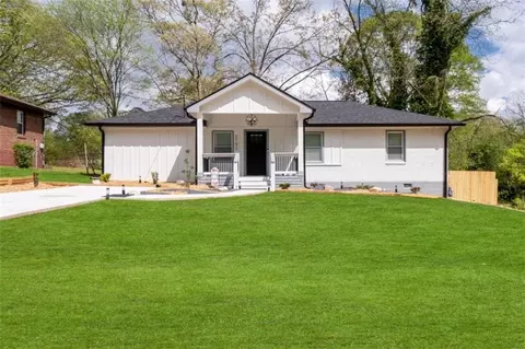 2792 Horse Shoe Dr, Atlanta, GA 30316