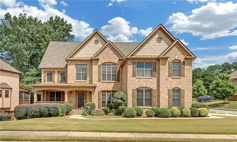 2611 Moon Chase Ln, Buford, GA 30519