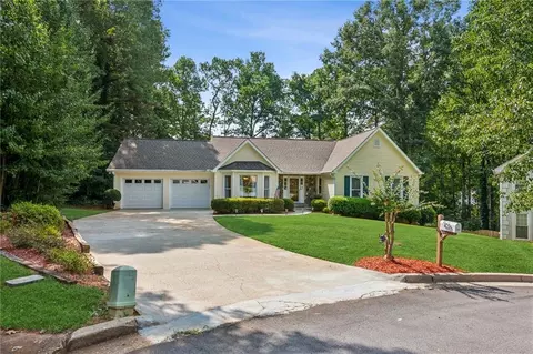 2101 Hamstead Ct, Suwanee, GA 30024