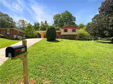 338 Concord Woods Dr SE, Smyrna, GA 30082