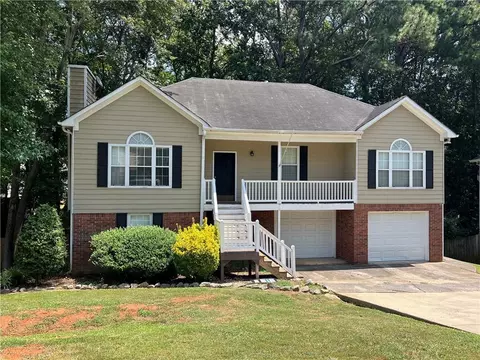 4814 Baker Plantation Dr, Acworth, GA 30101