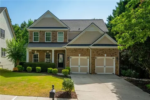 7769 Soaring Eagle Dr, Flowery Branch, GA 30542