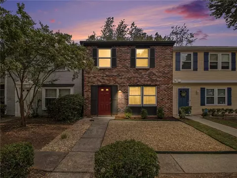 2833 Royal Path Ct, Decatur, GA 30030