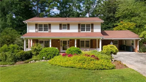 1626 Chateau Dr, Atlanta, GA 30338