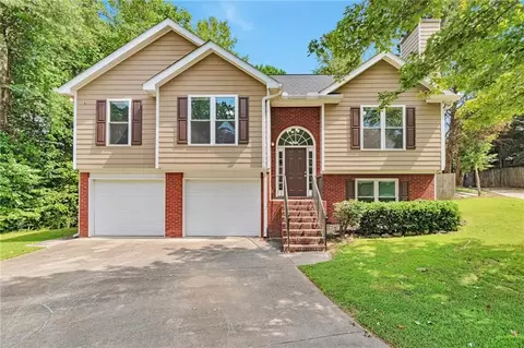 439 Tara Oaks Trl, Lawrenceville, GA 30043