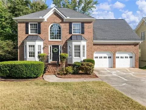 755 River Overlook Dr, Lawrenceville, GA 30043