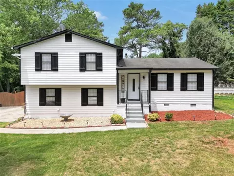 3018 Landmark Dr SW, Marietta, GA 30060