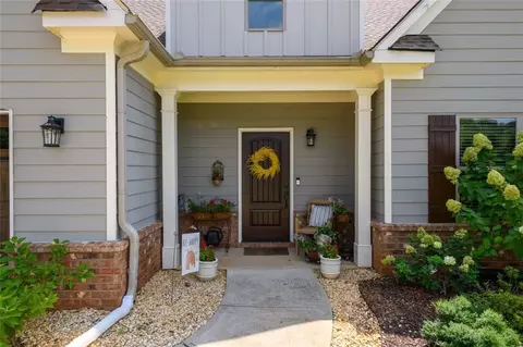 1608 Carriage Ct, Monroe, GA 30656 photo 4