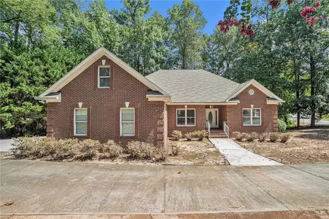 5218 Parham Pl SW, Lilburn, GA 30047